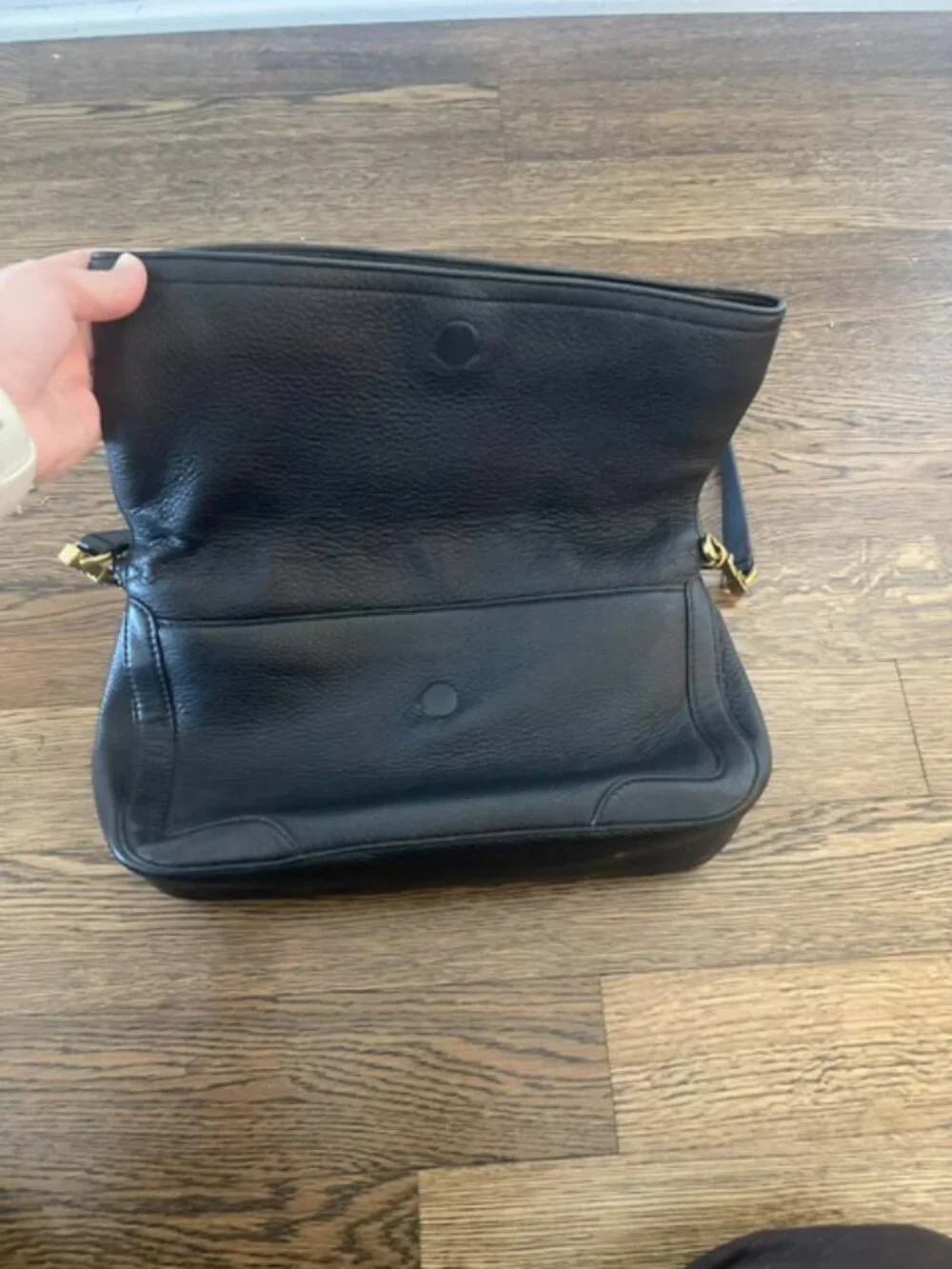 Tory Burch Thea Black Pebbled Leather Foldover Crossbody Tassel Bag (EUC)